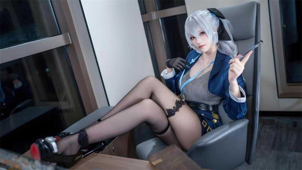 [花兮_honoka] 崩坏三 布洛妮娅 [10P/45M] 2